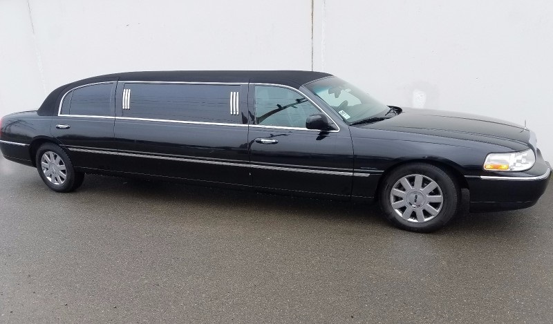 Excalibur limo fleet - Limo Coach Photo - from Excalibur Limousine Service.